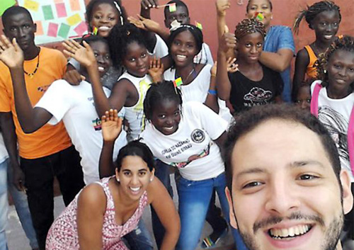 Una pareja de jóvenes rosarinos enfrenta el Ébola por una misión solidaria