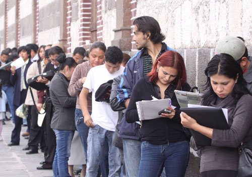 35 millones de jóvenes latinoamericanos buscan «trabajo decente»