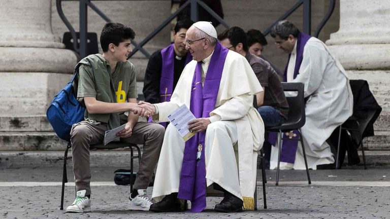 Noticias comentadas: Jóvenes protagonistas en la Iglesia