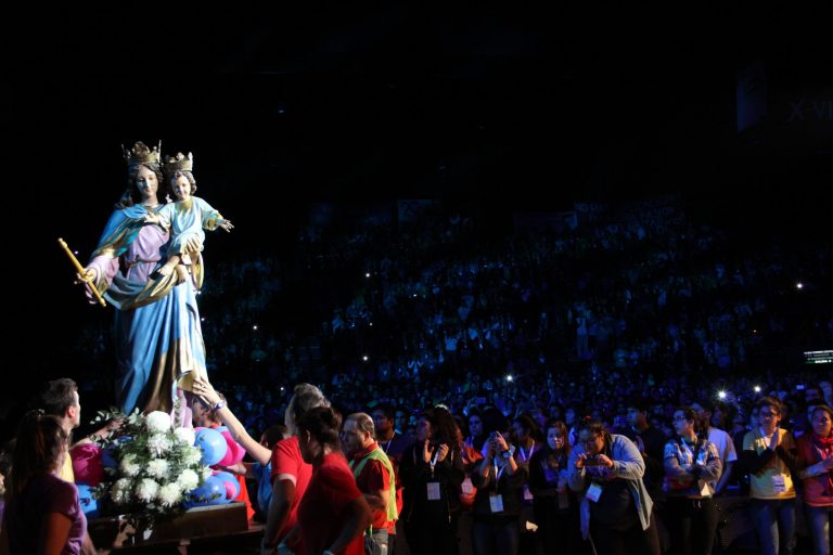 Posar la mirada en María