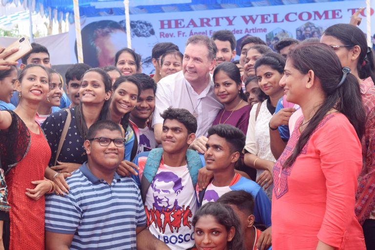 Siguiendo a dos grandes misioneros