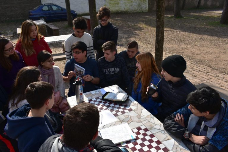 Con Dios, con uno y con los demás