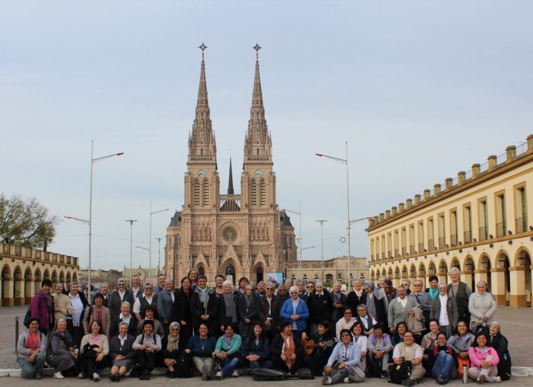 Comunidades fecundas en el corazón de la historia