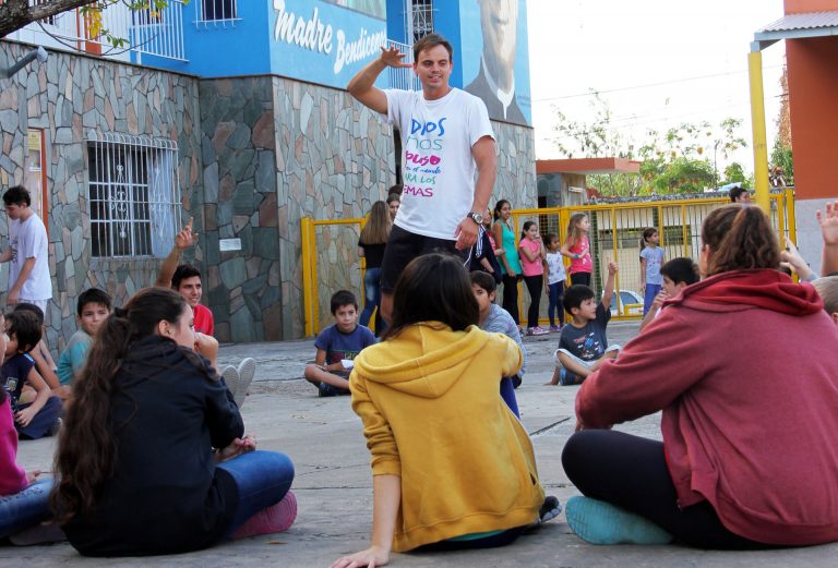 Tengo algo para contarte