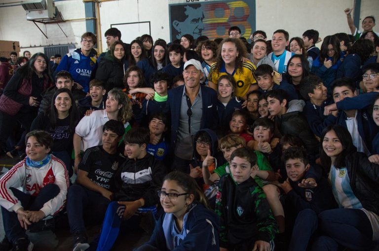 Cuando ir a la escuela es un golazo