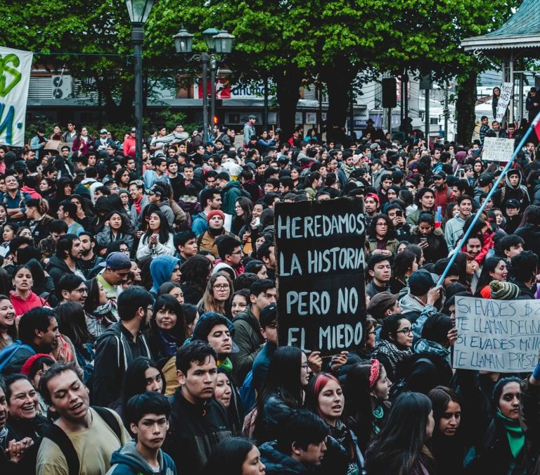 «Tenemos que involucrar a los jóvenes en las decisiones políticas»