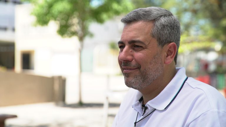 “Estamos en un tiempo de gestos y no de tanta palabra”