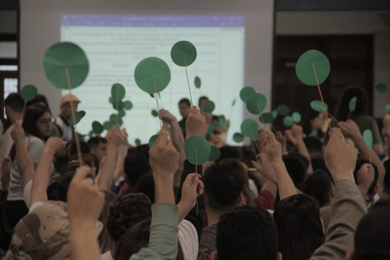 Tu sueño nos guía, el patio nos convoca