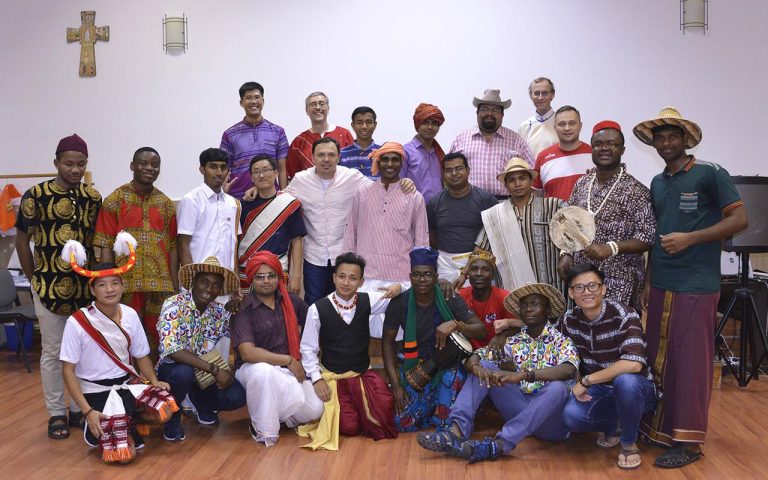 “Vi en un solo punto el pasado, el presente y el porvenir de las misiones”