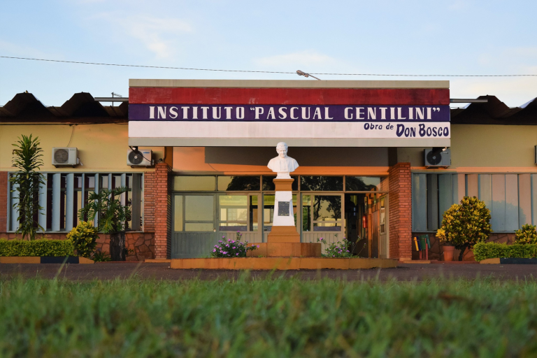 “Mucho más que una escuela”