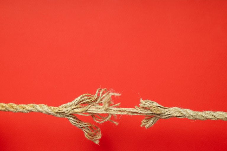 «Ellos o nosotros»